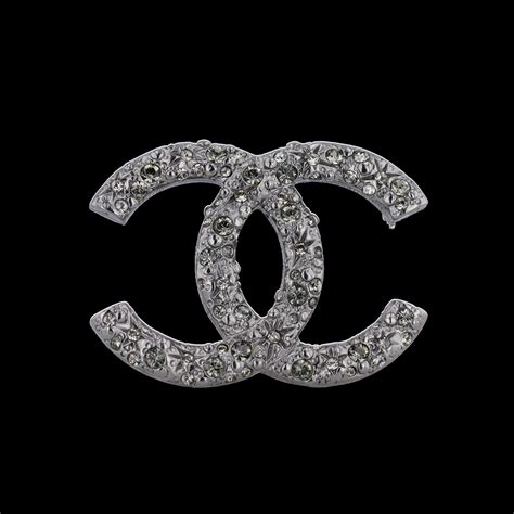 prix broche chanel|Chanel brooch price.